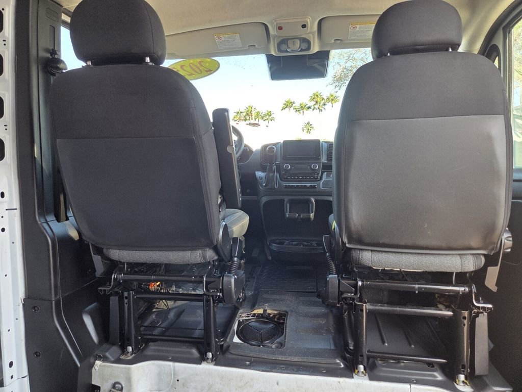 Used 2025 RAM ProMaster 2500 w/ Convenience Group FWD image 28