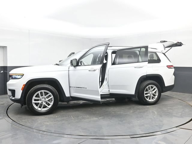 Used 2023 Jeep Grand Cherokee L Laredo RWD image 52