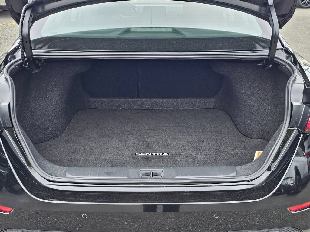 Used 2025 Nissan Sentra S FWD image 28