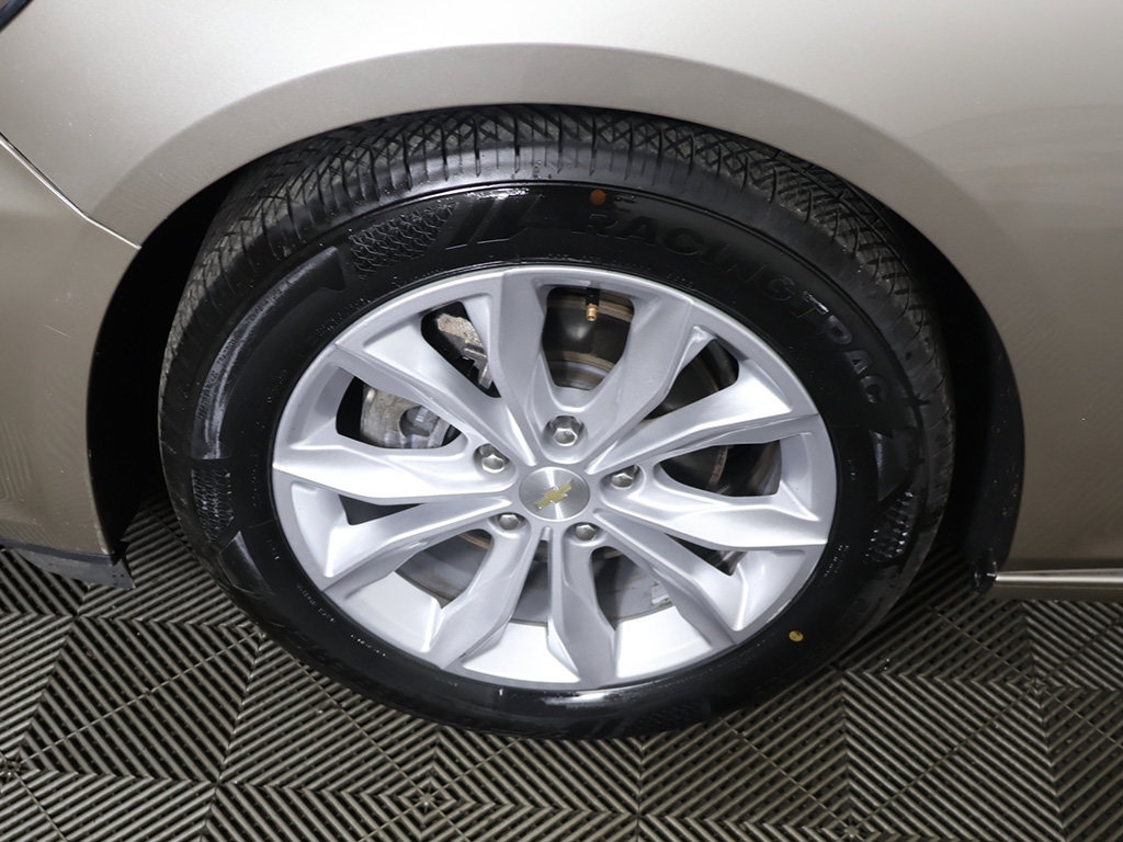 Used 2023 Chevrolet Malibu LT FWD image 17