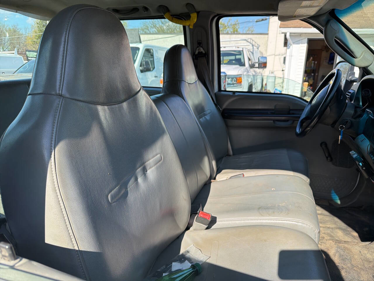 Used 2006 Ford F350 XL image 6