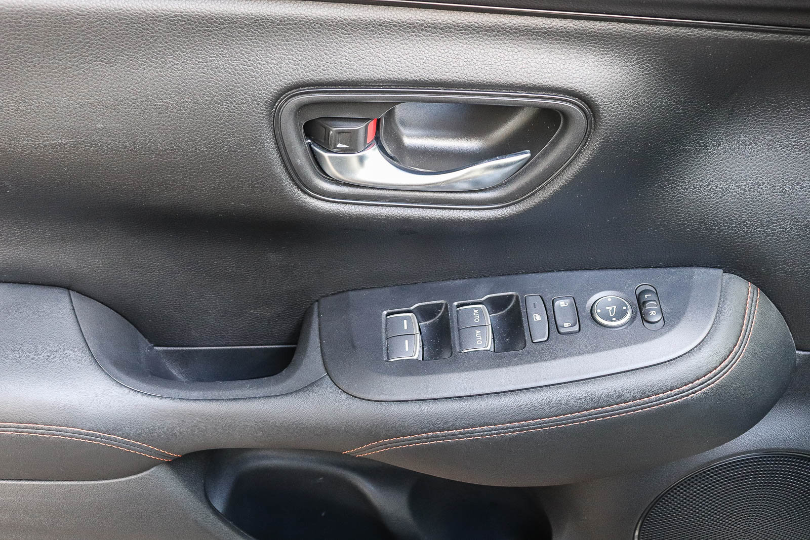 Certified 2024 Honda HR-V Sport image 24