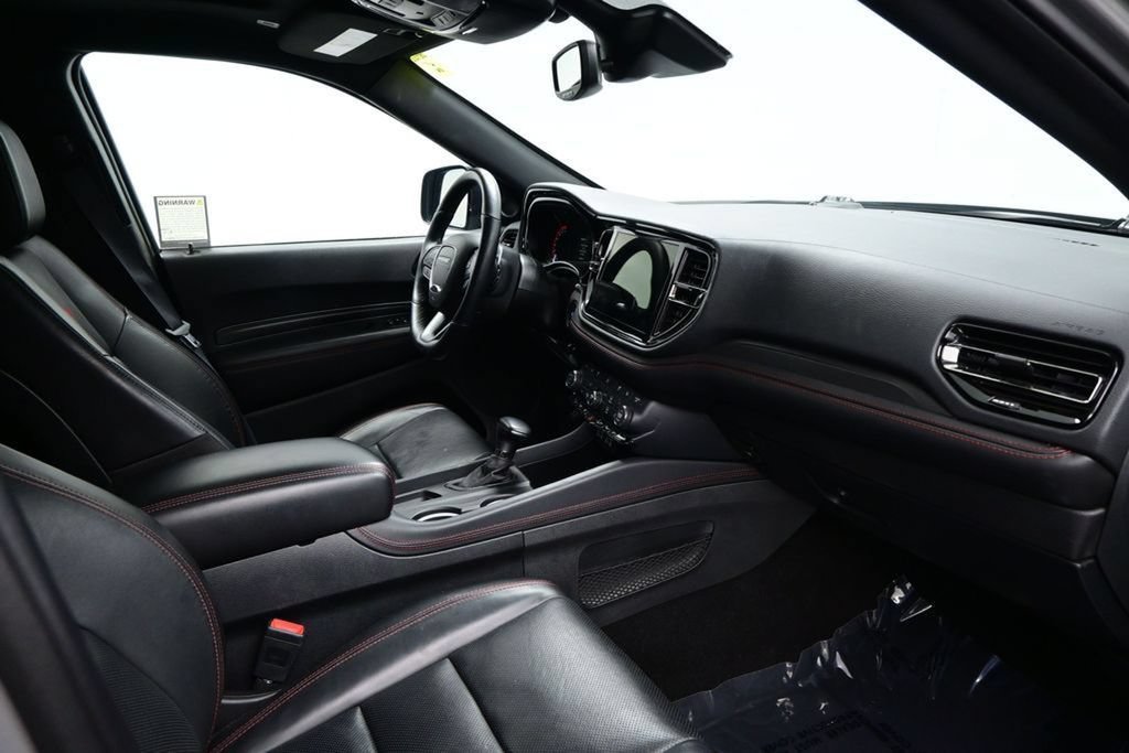 Used 2025 Dodge Durango GT AWD/4WD image 11