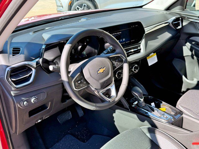 New 2026 Chevrolet TrailBlazer LT w/ Convenience Package FWD image 15