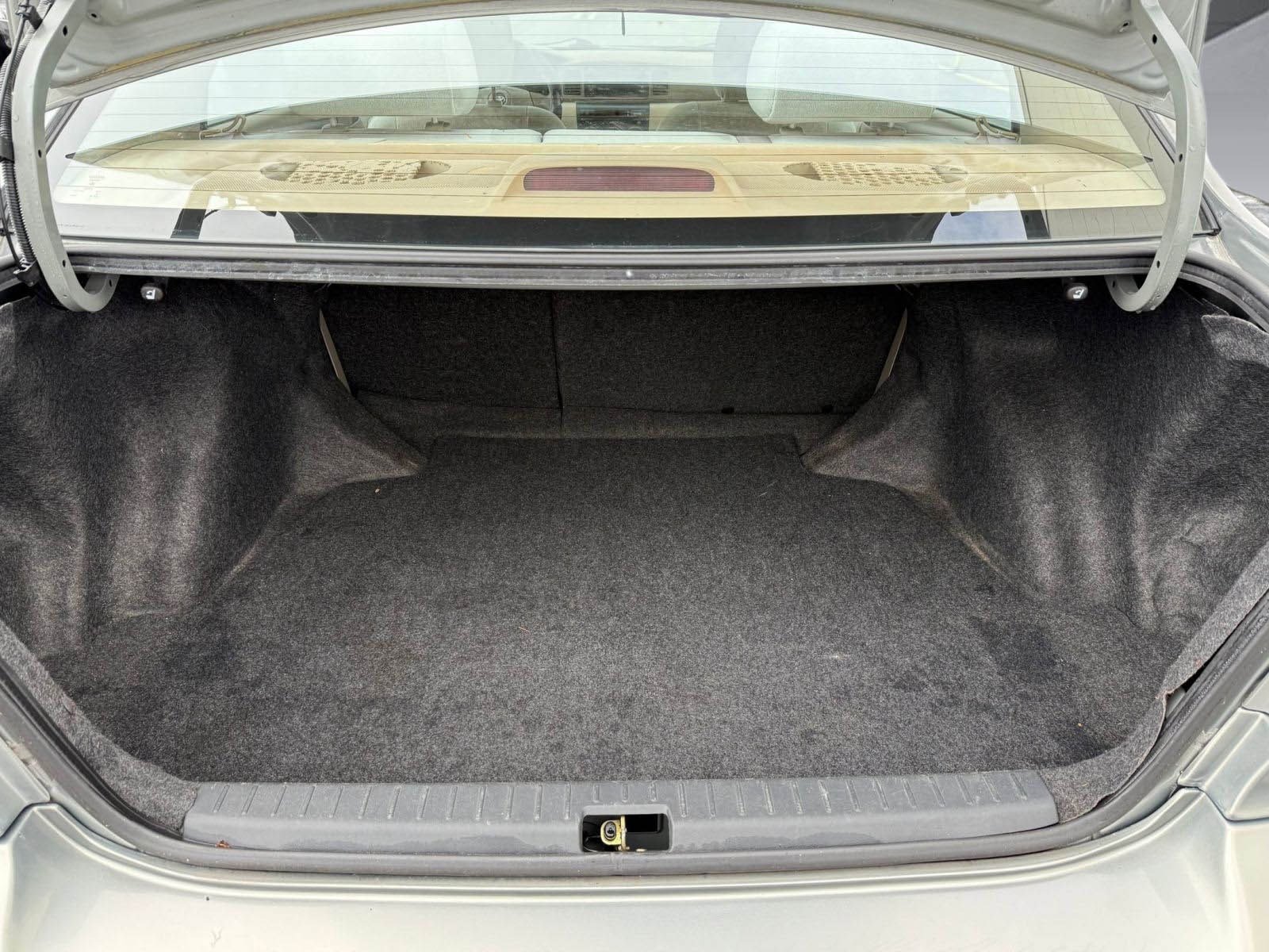 Used 2003 Toyota Corolla CE image 24