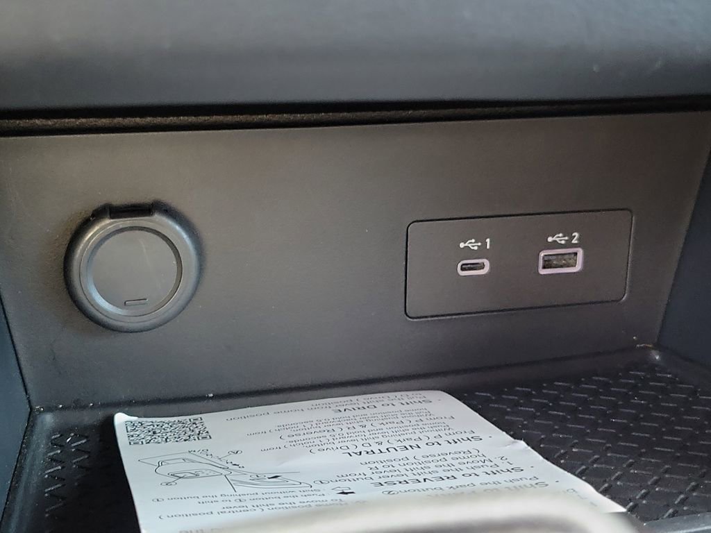 Certified 2025 Nissan Pathfinder S image 12