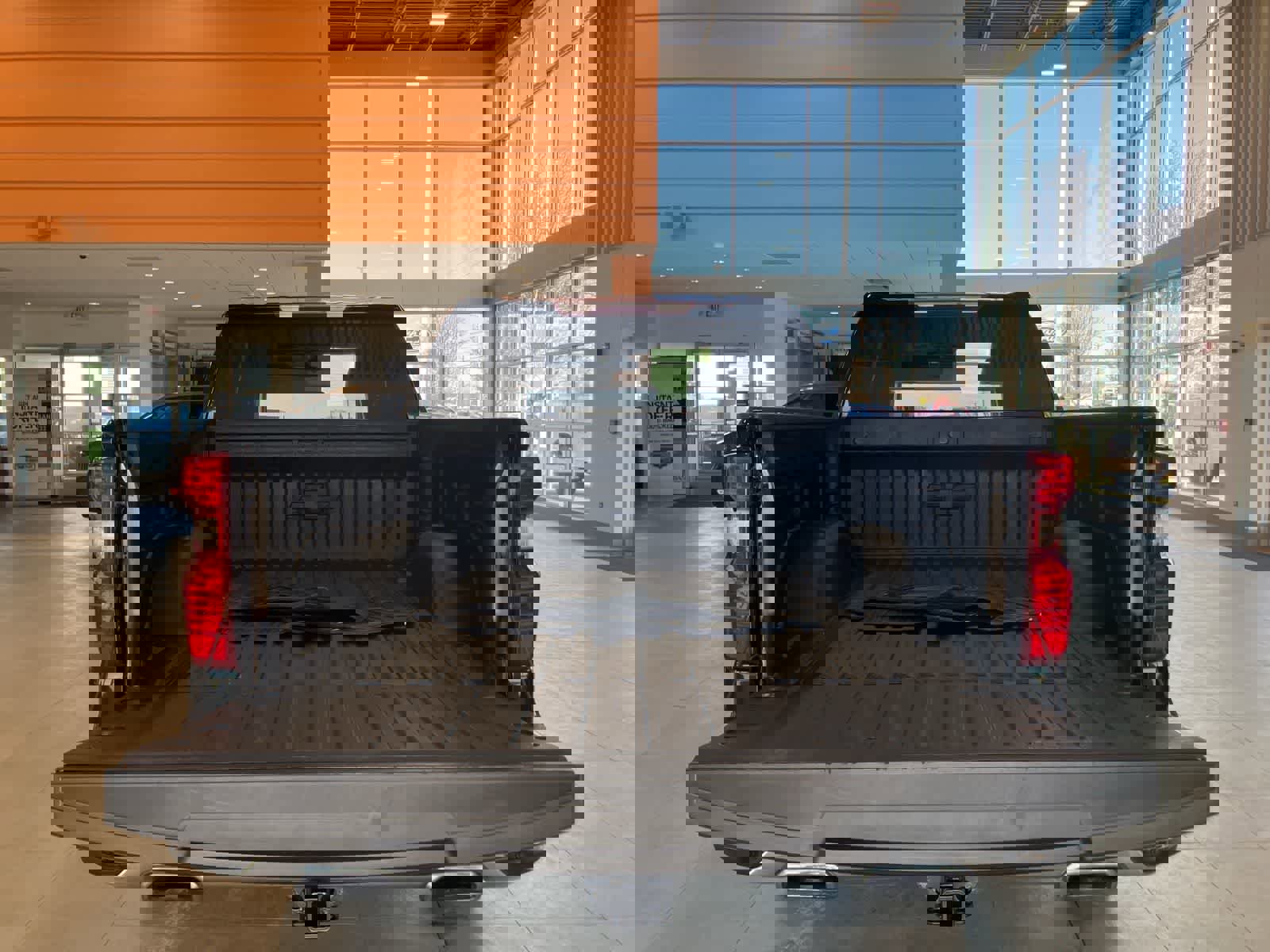 Used 2021 Chevrolet Silverado 1500 LT w/ Z71 Off-Road Package image 26