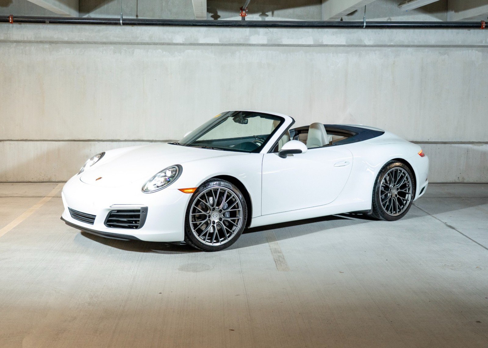 Certified 2018 Porsche 911 GT2 RS image 1