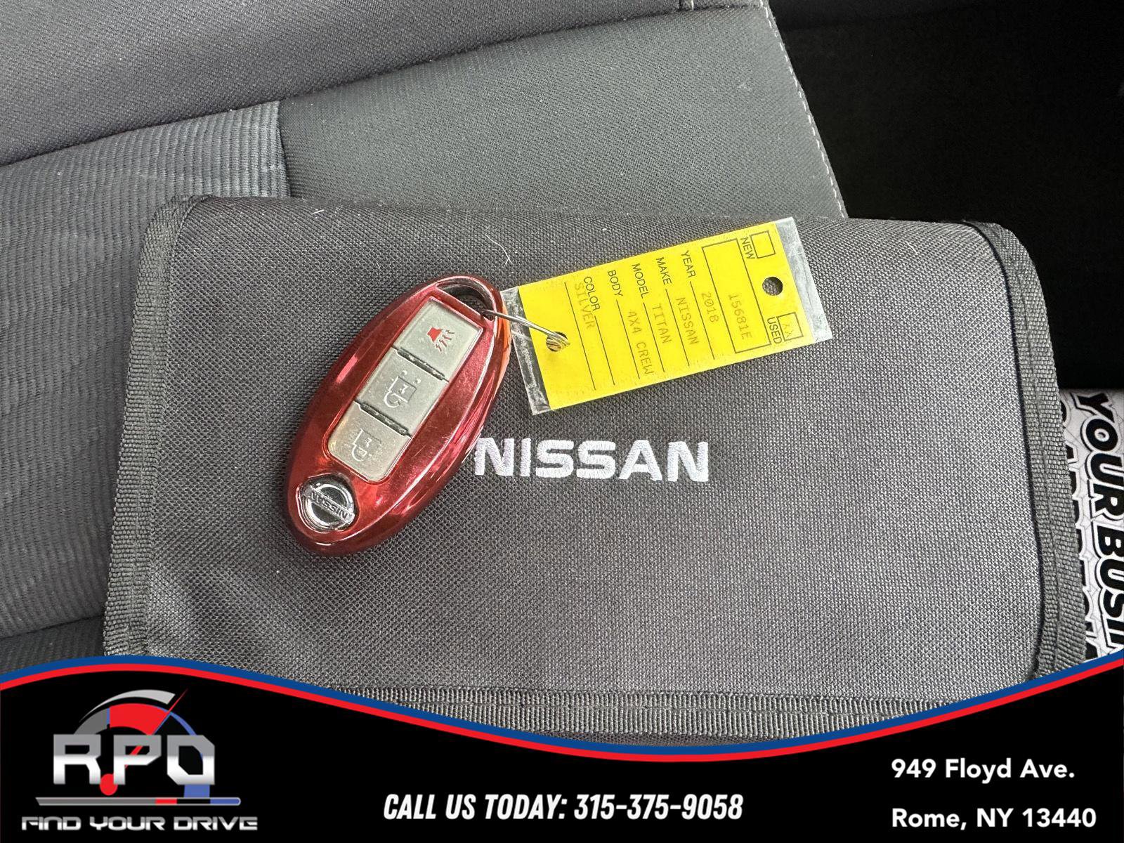 Used 2018 Nissan Titan SV w/ SV Convenience Package image 34