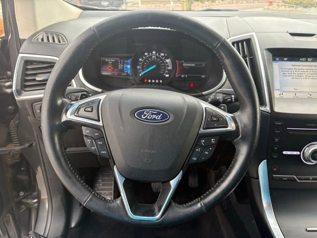 Used 2019 Ford Edge Titanium image 16