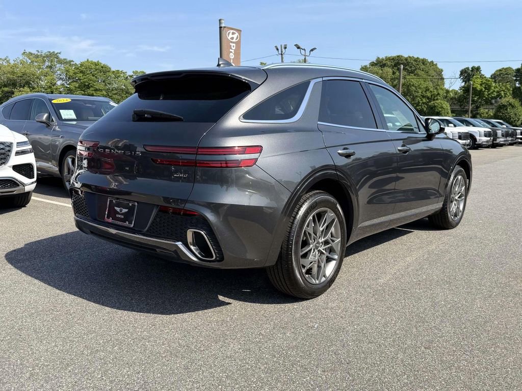 Certified 2024 Genesis GV70 2.5T w/ Select Package AWD/4WD image 7