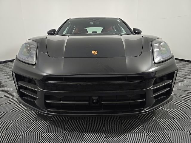 Certified 2025 Porsche Panamera 4 image 10