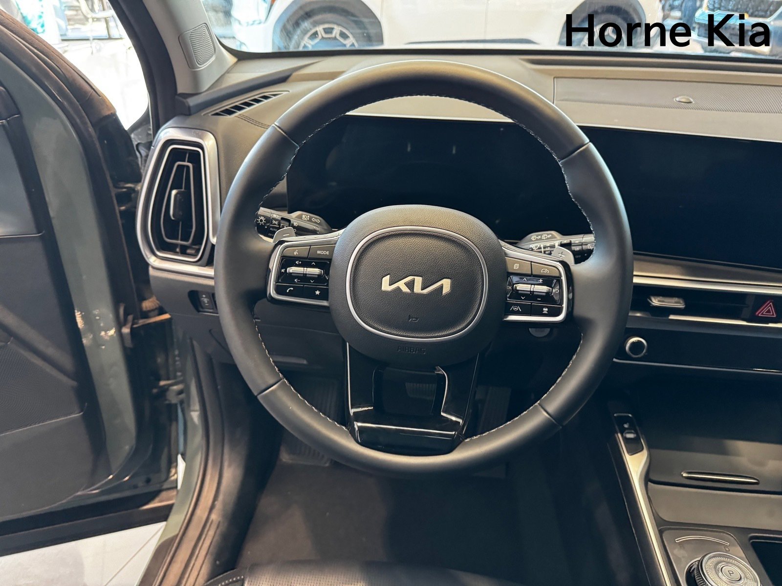 New 2025 Kia Sorento EX image 13