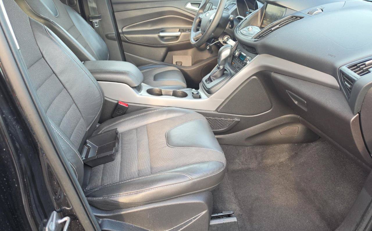 Used 2015 Ford Escape SE w/ SE Chrome Package AWD/4WD image 11