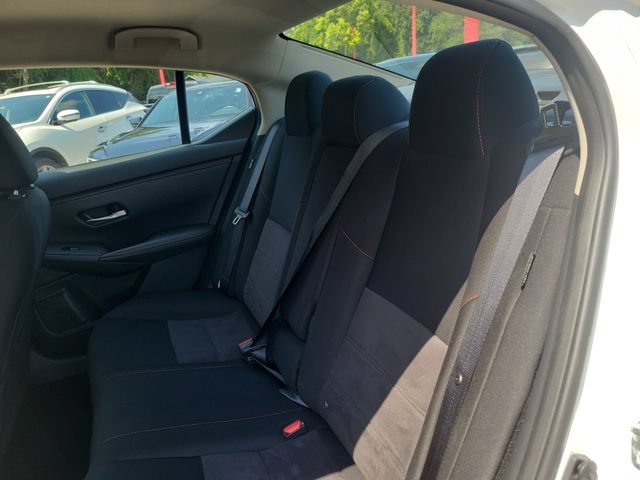 Certified 2025 Nissan Sentra SR FWD image 11