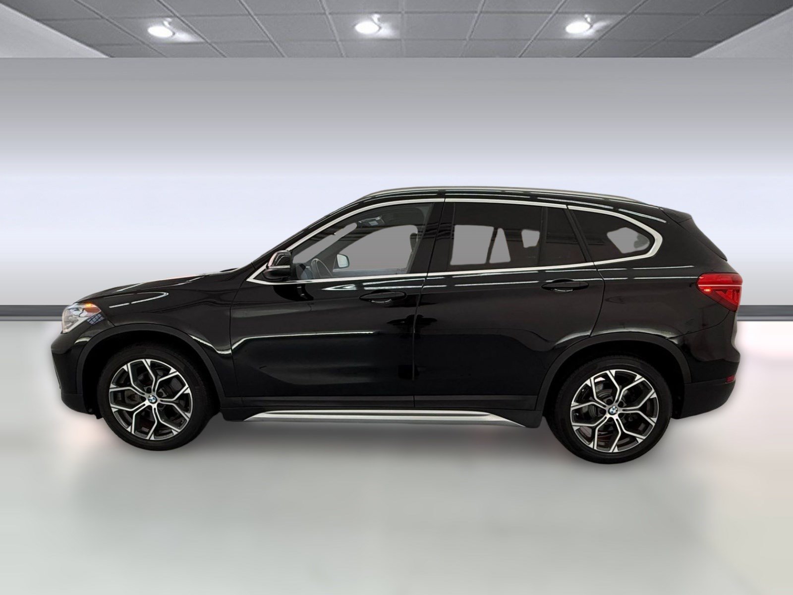 Used 2020 BMW X1 sDrive28i w/ Convenience Package FWD image 2