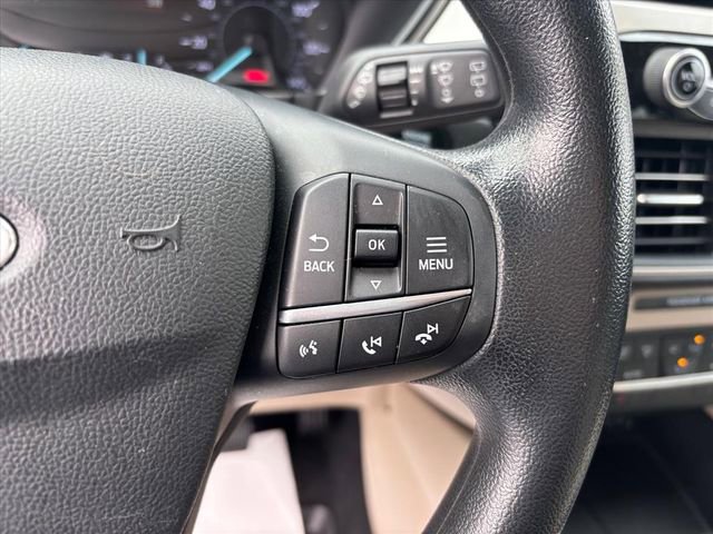 Used 2020 Ford Escape SE image 16
