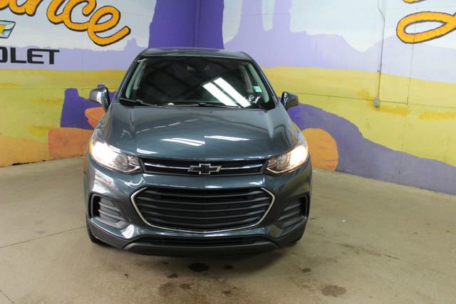Used 2021 Chevrolet Trax LS w/ Tint and Cruise Package AWD/4WD image 3