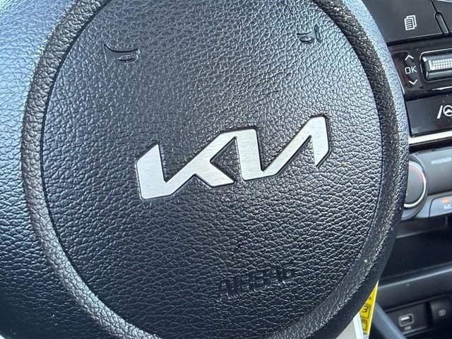 Used 2024 Kia Forte LXS image 27