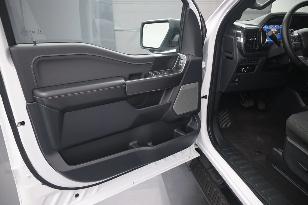 Used 2023 Ford F150 XLT w/ Equipment Group 302A High RWD image 13