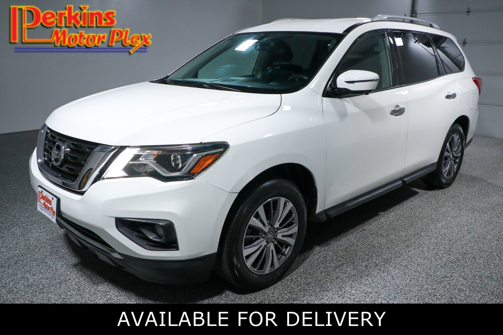 Used 2018 Nissan Pathfinder SL w/ Cargo Package