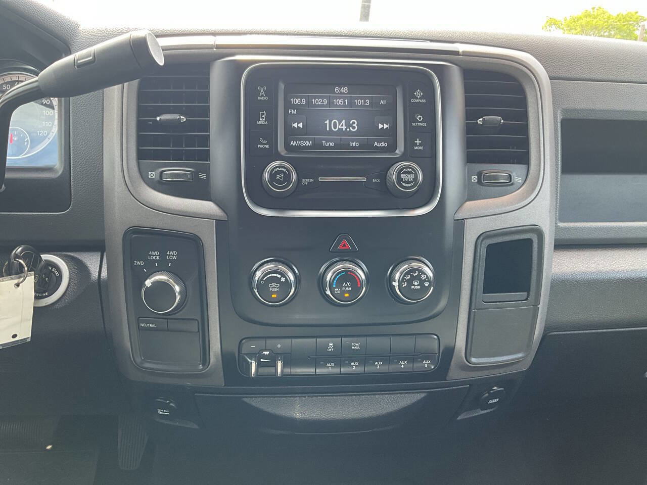 Used 2017 RAM 2500 Tradesman w/ Chrome Appearance Group AWD/4WD image 12