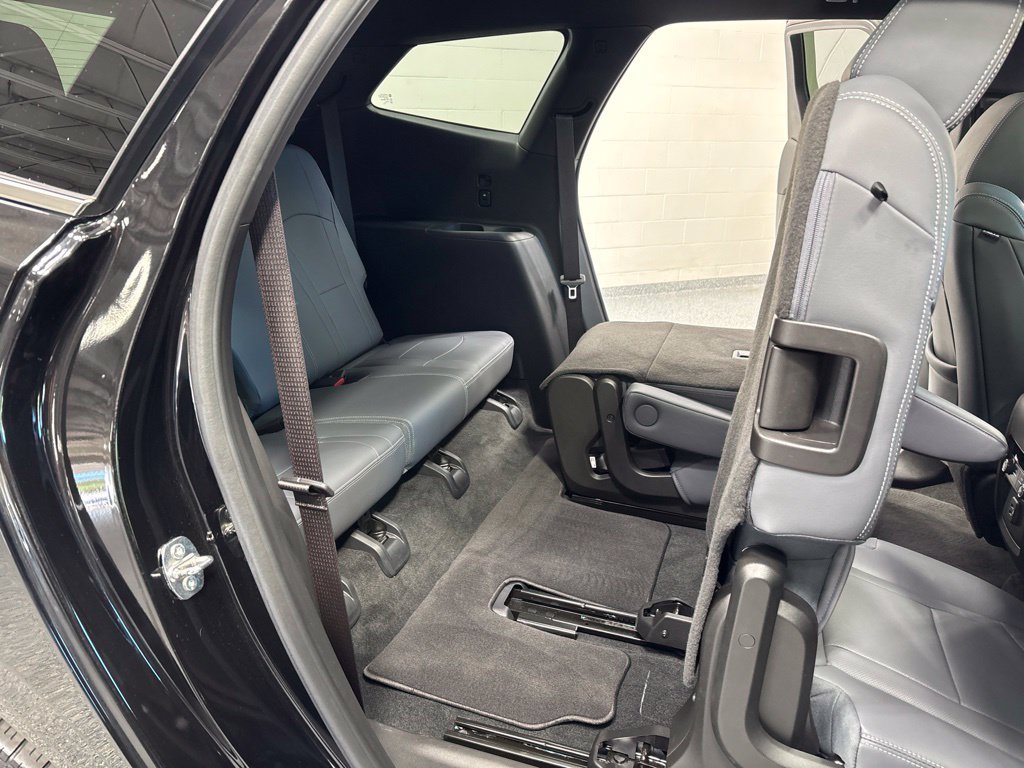 Used 2023 Buick Enclave Essence w/ Experience Buick Package AWD/4WD image 37