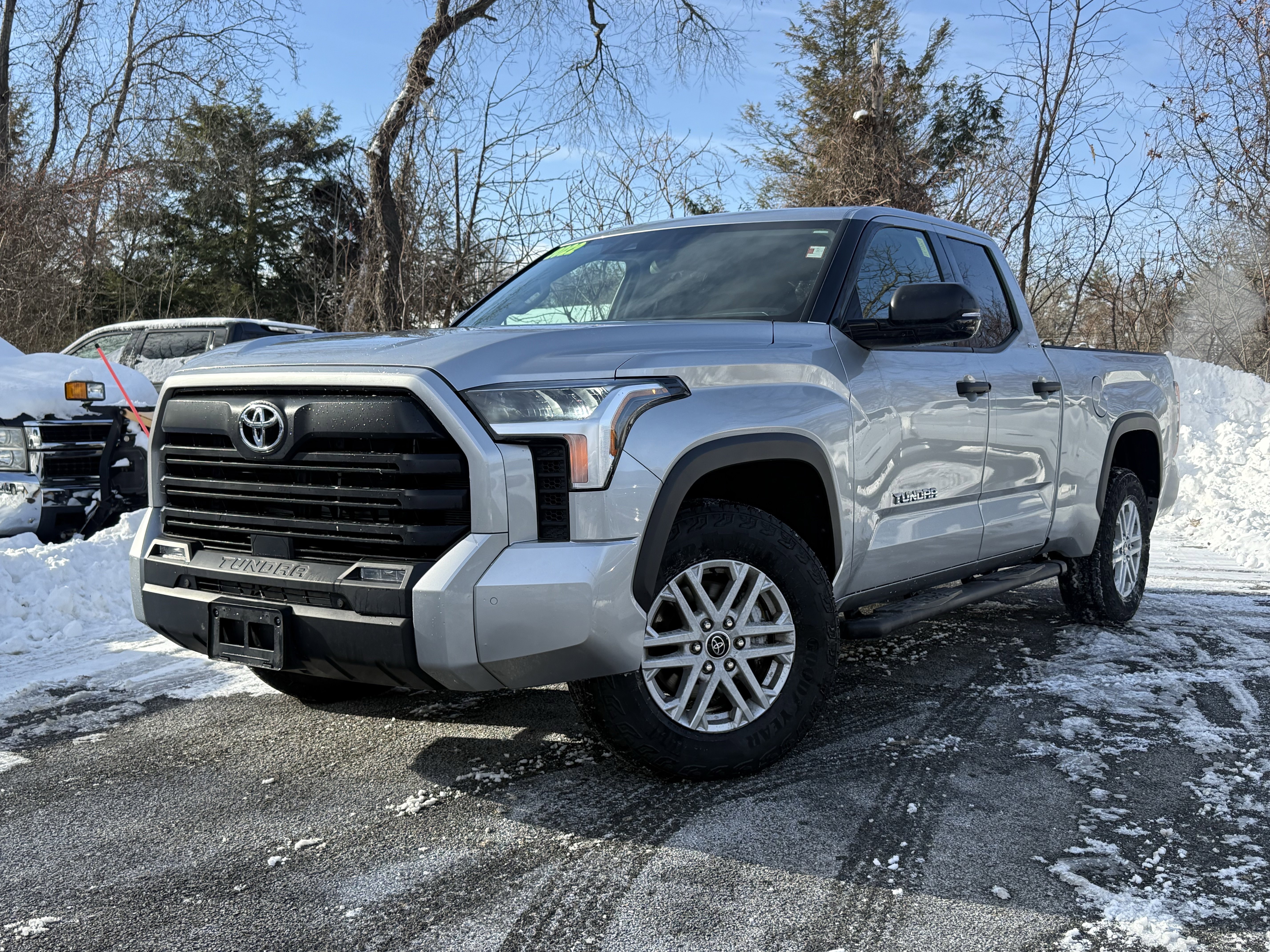 Used 2022 Toyota Tundra SR5 image 1
