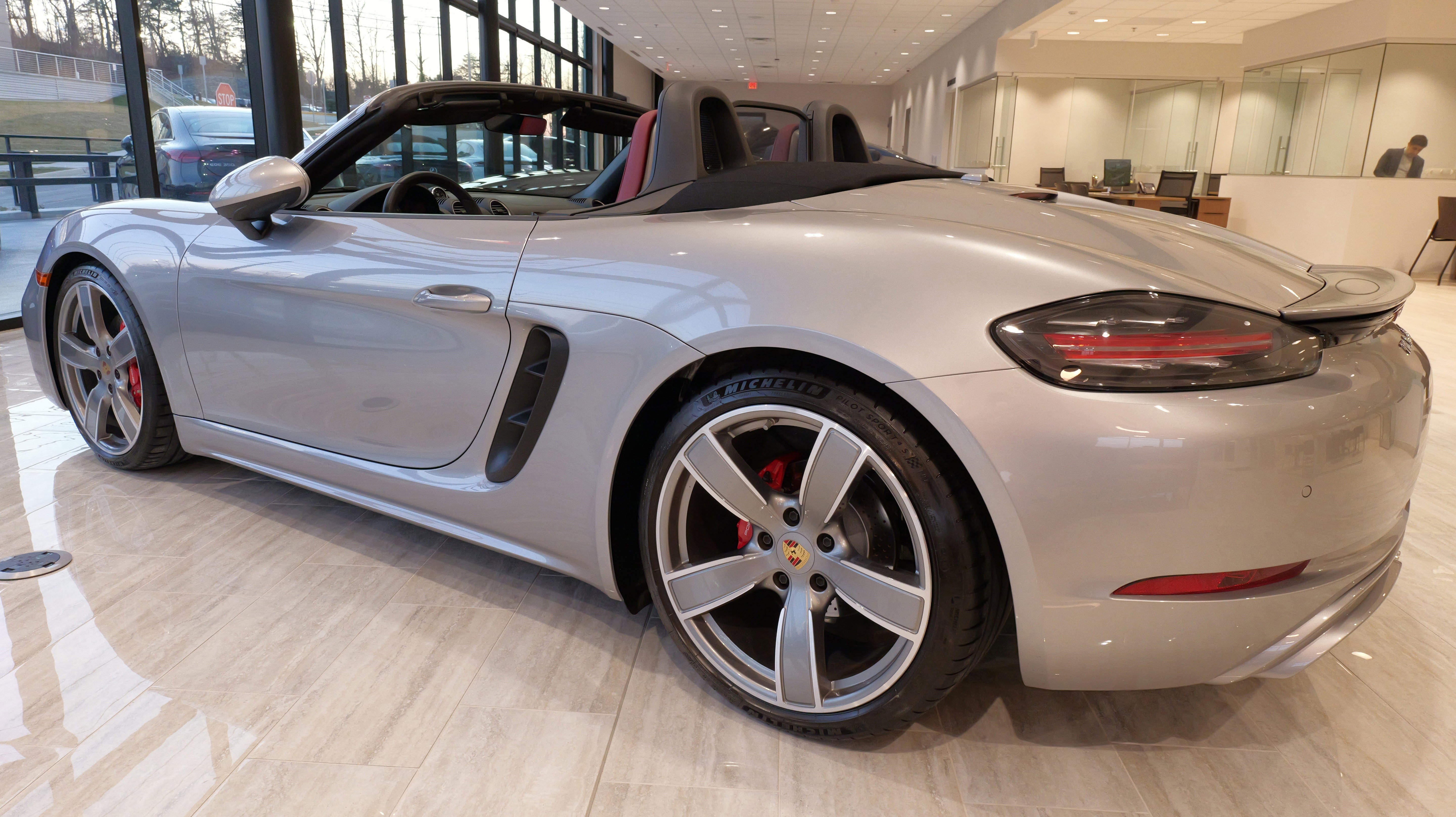 Used 2024 Porsche 718 Boxster S image 14