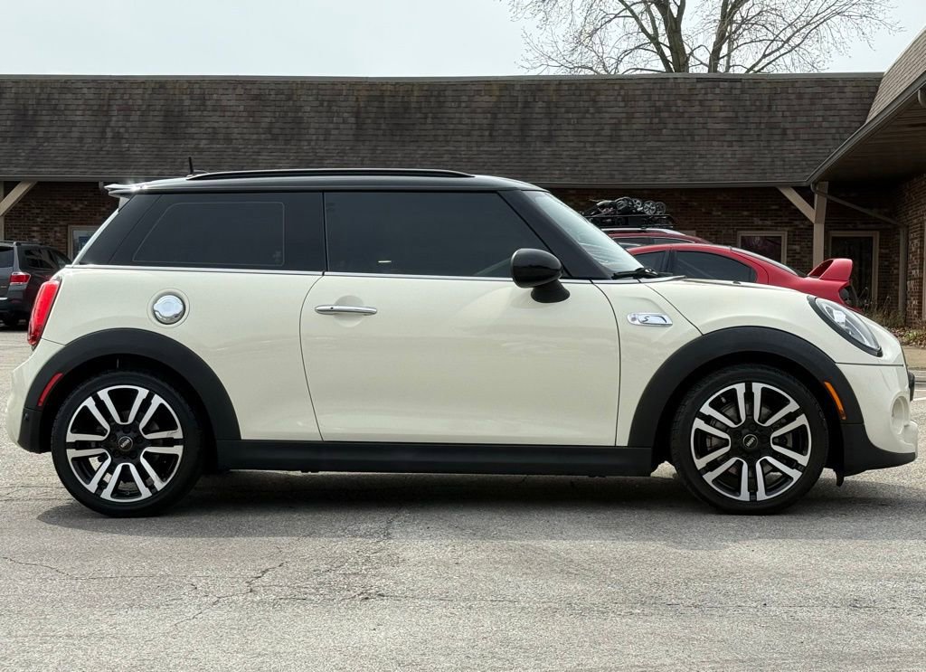 Used 2019 MINI Cooper S image 7