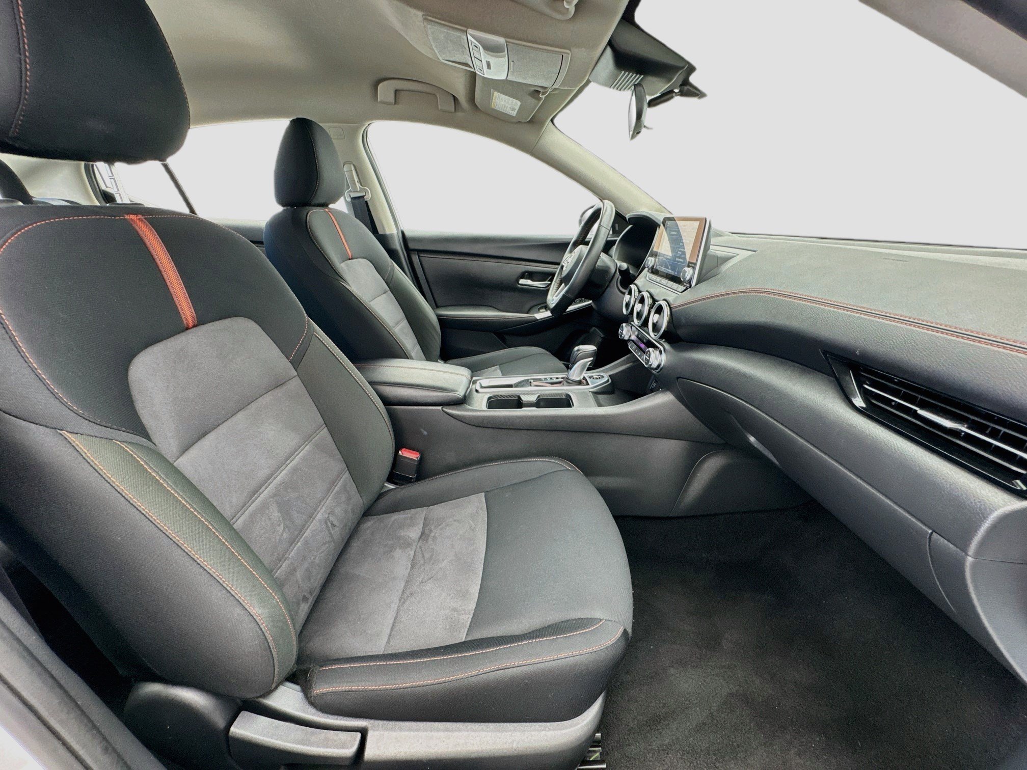 Used 2025 Nissan Sentra SR FWD image 19