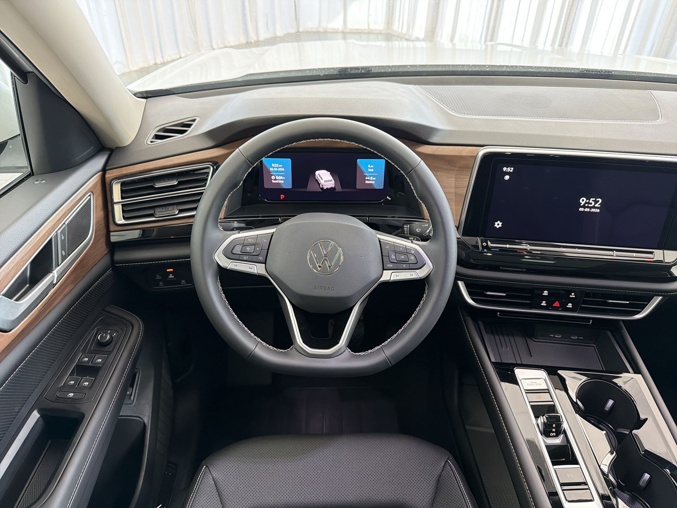 New 2026 Volkswagen Atlas SE FWD image 22