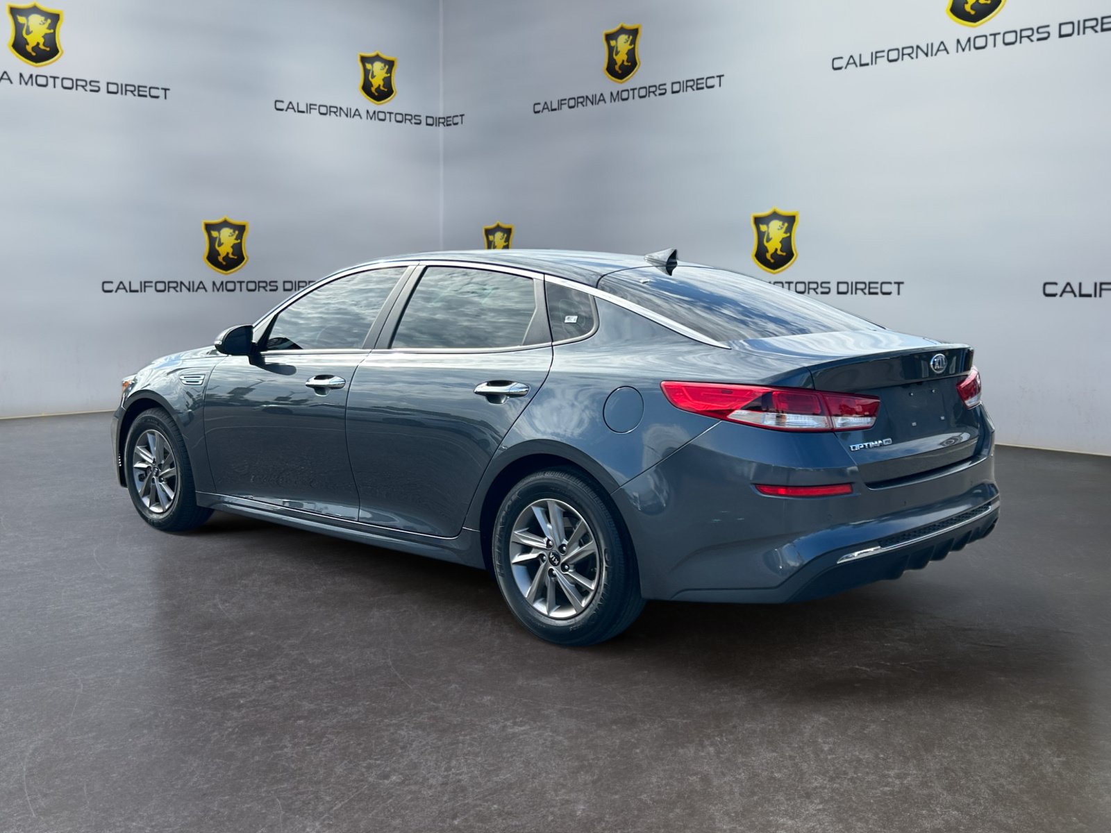 Used 2019 Kia Optima LX FWD image 3
