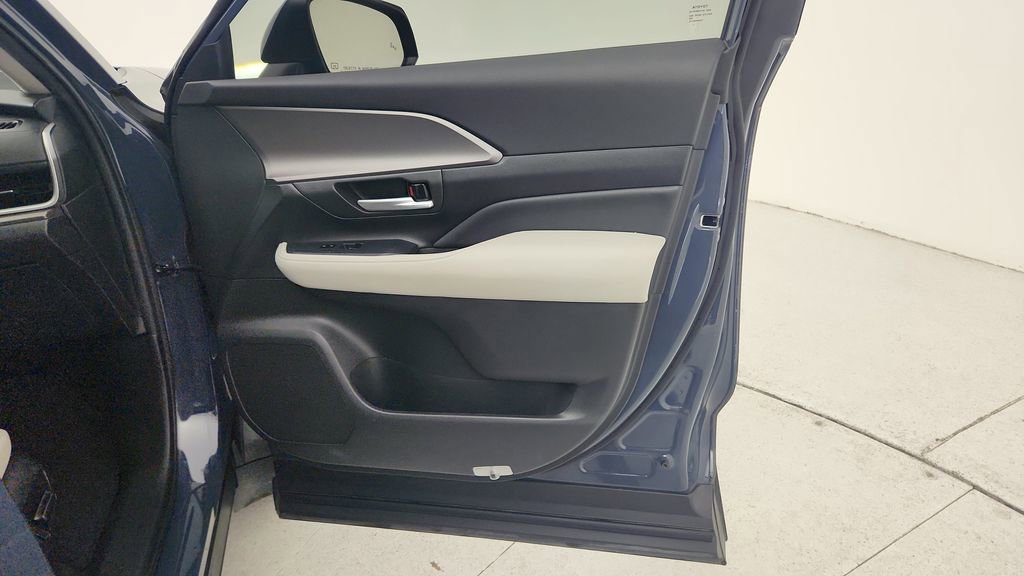 Used 2024 Toyota Grand Highlander XLE image 34