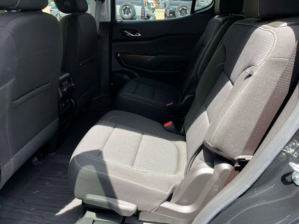Certified 2023 GMC Acadia SLE w/ Driver Convenience Package AWD/4WD image 16