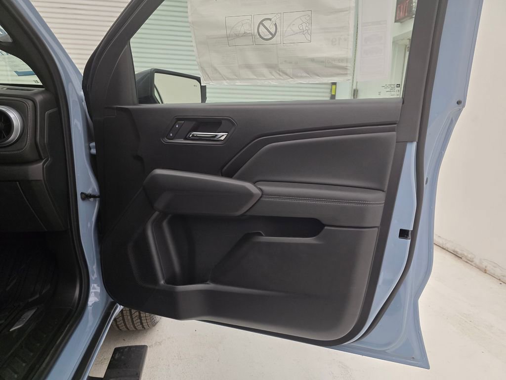 New 2025 Chevrolet Colorado LT w/ LT Convenience Package image 50