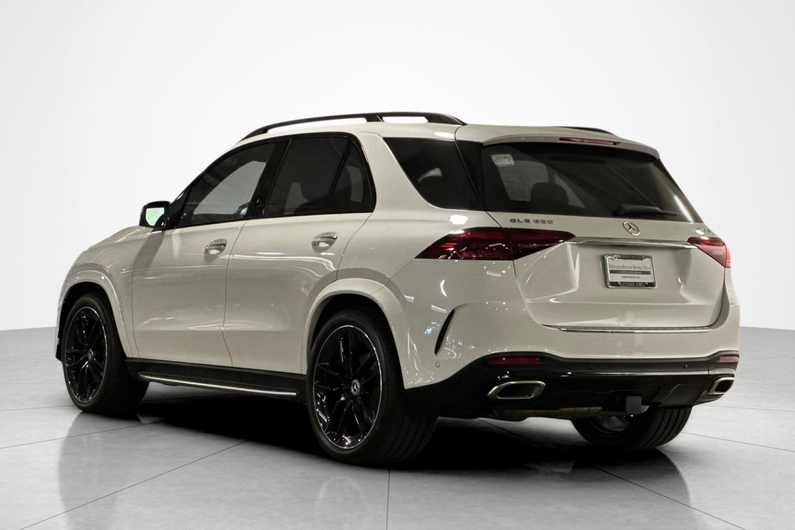 New 2026 Mercedes-Benz GLE 580 4MATIC image 3