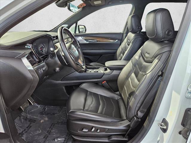 Used 2023 Cadillac XT6 Sport w/ Platinum Package AWD/4WD image 14