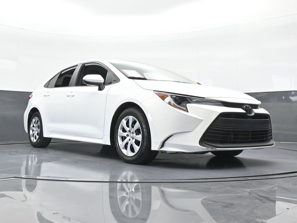 Used 2023 Toyota Corolla LE image 54