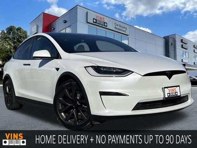 Used 2023 Tesla Model X Plaid image 1