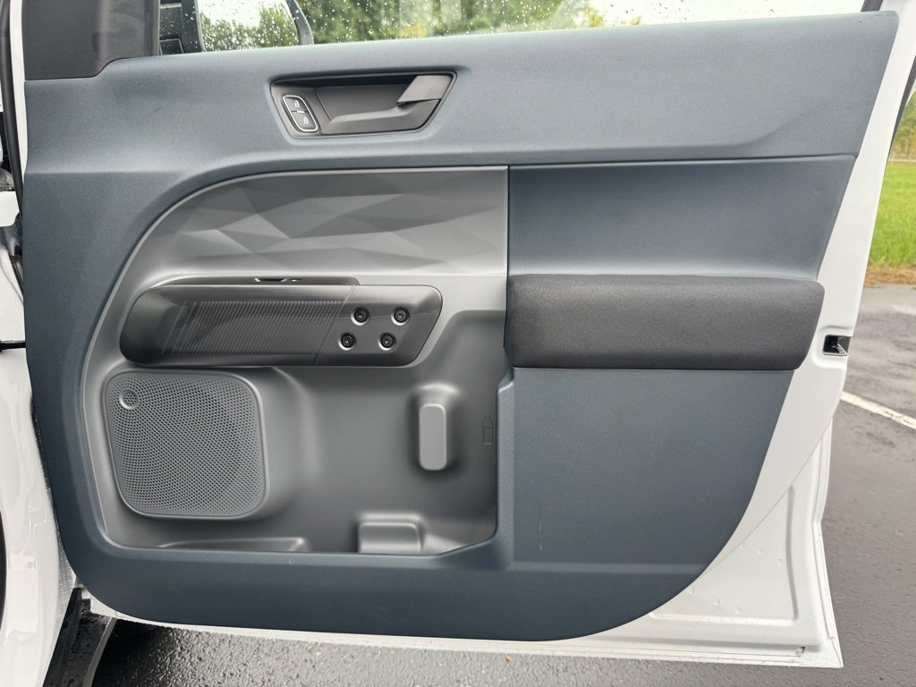 New 2025 Ford Maverick XL image 23