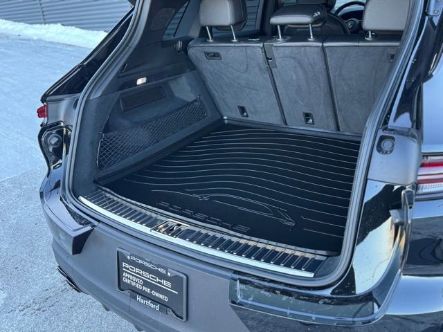 Certified 2025 Porsche Cayenne image 35