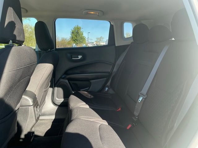 Used 2018 Jeep Compass Sport AWD/4WD image 33