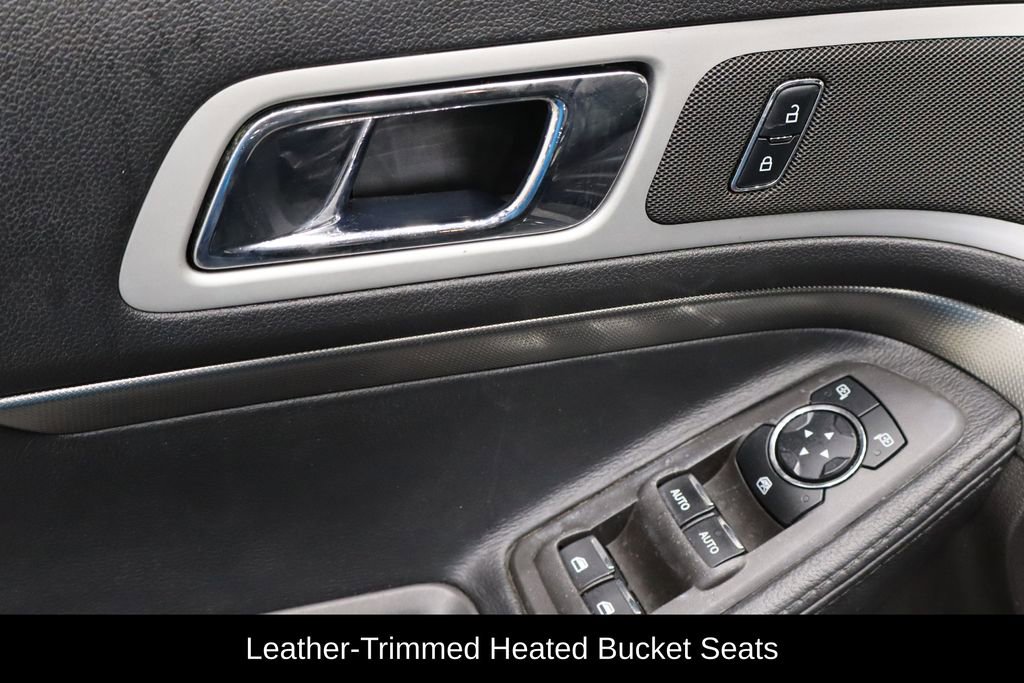 Used 2015 Ford Explorer XLT w/ Equipment Group 202B image 17