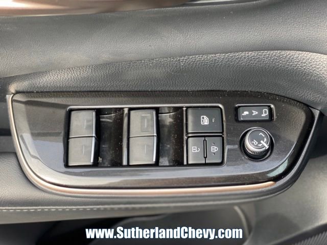 Used 2025 Toyota Crown Platinum AWD/4WD image 15