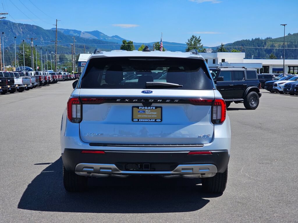 Certified 2025 Ford Explorer Active w/ Active Comfort Package AWD/4WD image 7