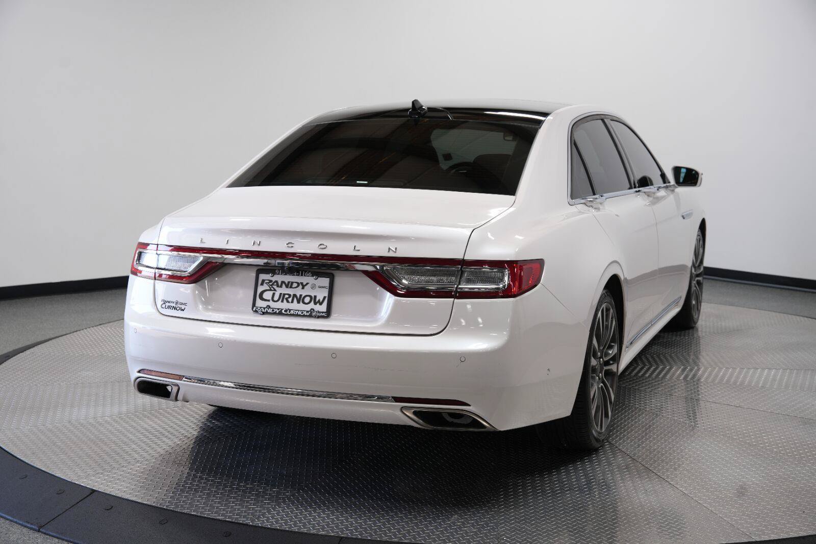 Used 2019 Lincoln Continental Reserve AWD/4WD image 9