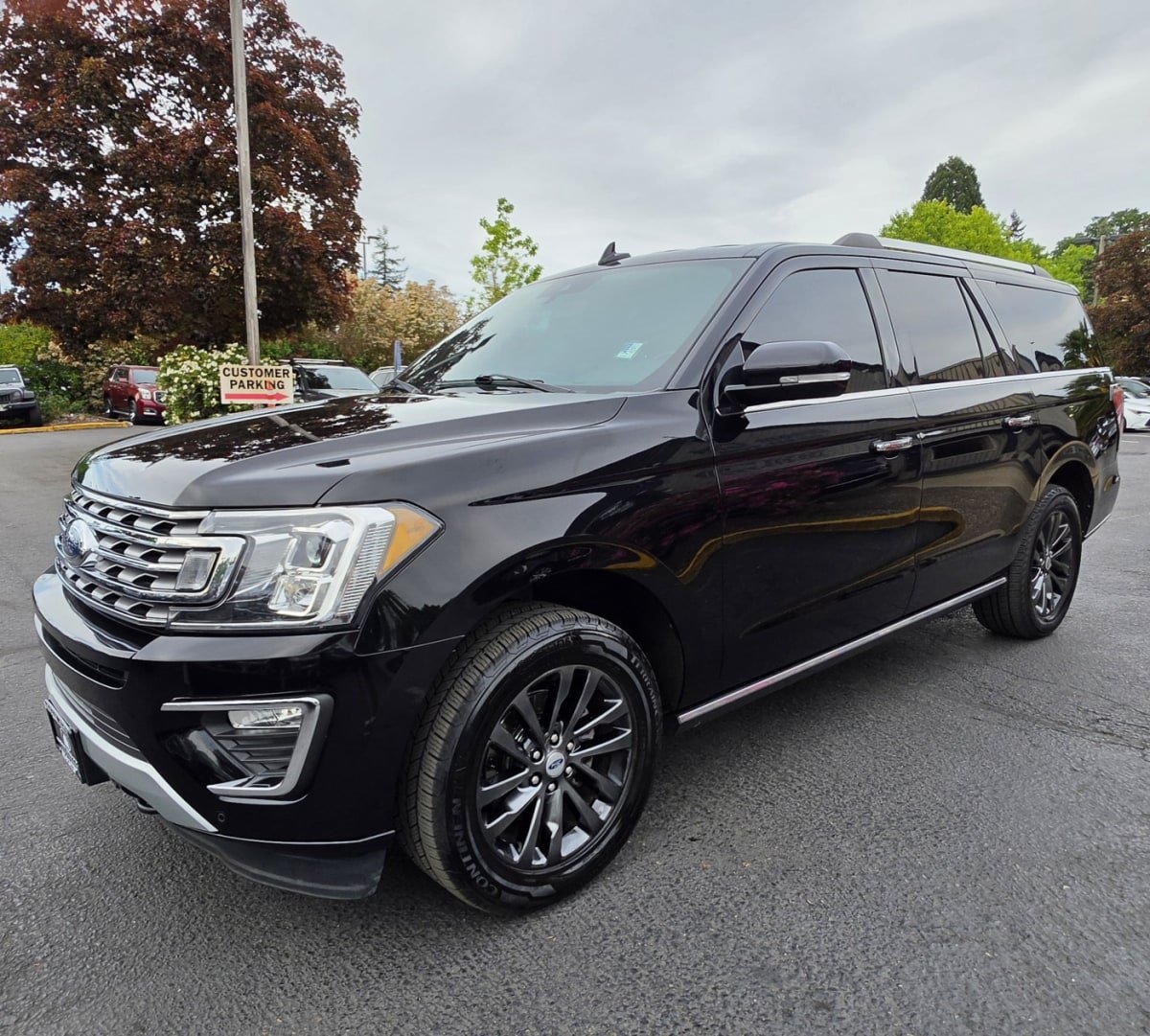 Used 2021 Ford Expedition Max Limited AWD/4WD image 2
