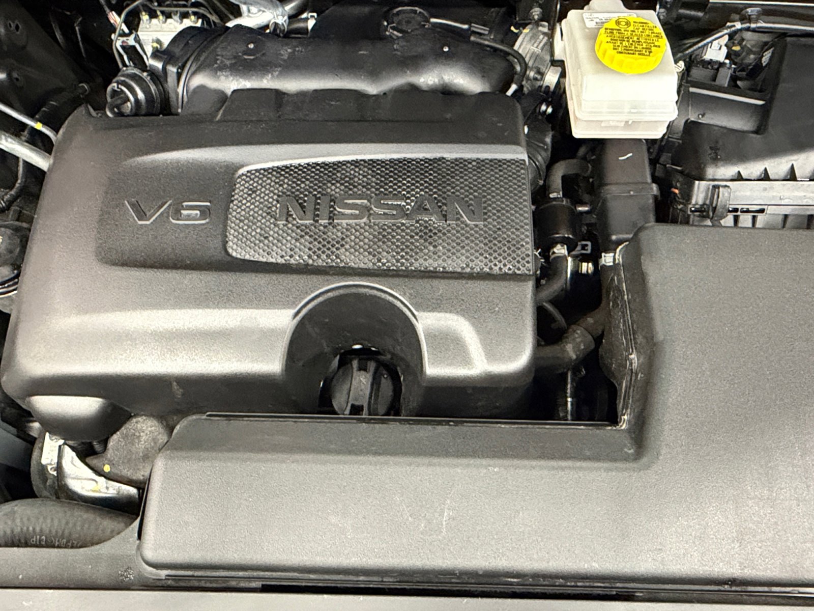 Used 2024 Nissan Pathfinder Platinum w/ Cargo Package image 34