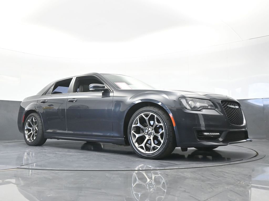 Used 2018 Chrysler 300 S w/ 300S Premium Group RWD image 63